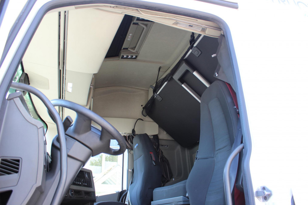 Volvo FH 460 E6 Globetrotter 2 Tanks i-Park Cool - Tractor unit: picture 3 Volvo FH 460 E6 Globetrotter 2 Tanks i-Park Cool - Tractor unit: picture 3
