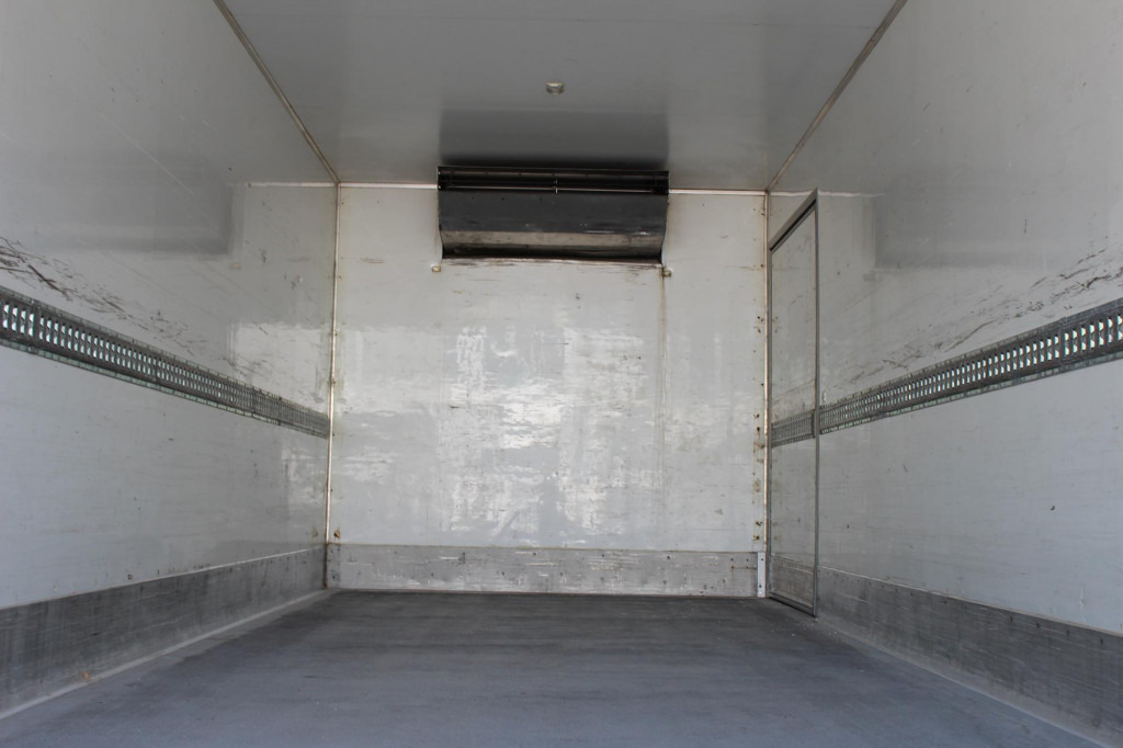 Volvo FL 260 E6 TK T800R 16t Strom Türen+LBW FRC - Refrigerator truck: picture 2 Volvo FL 260 E6 TK T800R 16t Strom Türen+LBW FRC - Refrigerator truck: picture 2