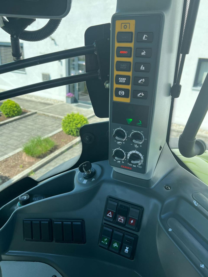 Farm tractor CLAAS Axion 940 mit GPS S10 RTK, 2525 Bh, Baujahr 2019: picture 13