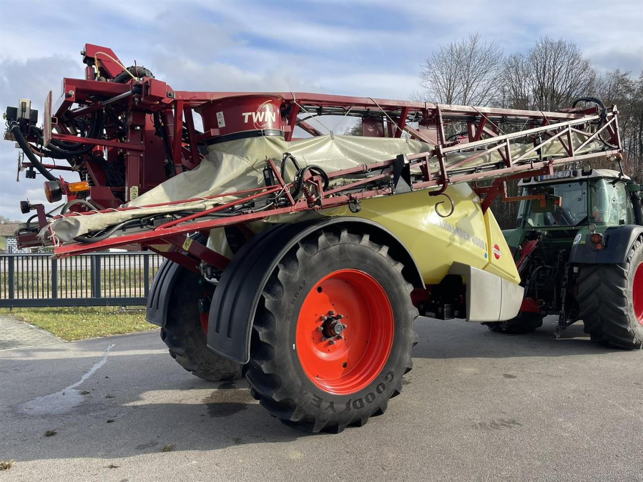 Hardi Commander 4500i Twinforce - Trailed sprayer: picture 3 Hardi Commander 4500i Twinforce - Trailed sprayer: picture 3
