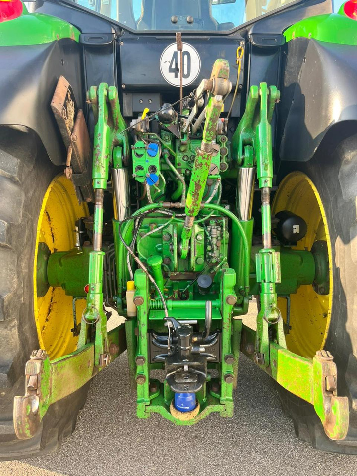 Farm tractor John Deere 6170M: picture 10