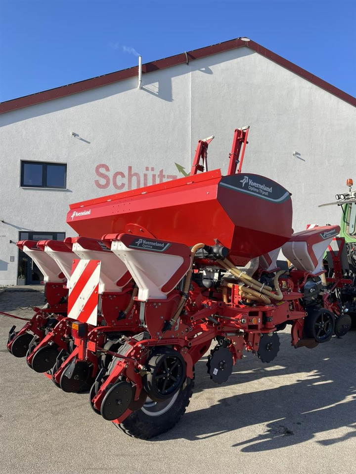 Kverneland Optima TF Profi 2, 8-reihig, mechanischer Antrieb, Düngeeinrichtug, Baujahr 2018, gepflegter Zustand - Precision sowing machine: picture 5 Kverneland Optima TF Profi 2, 8-reihig, mechanischer Antrieb, Düngeeinrichtug, Baujahr 2018, gepflegter Zustand - Precision sowing machine: picture 5