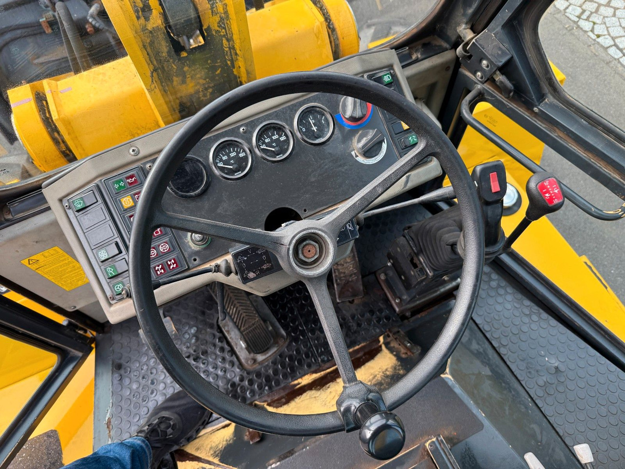 Kramer 616 S Serie II 4+1 Schaufel SW Palettengabel - Backhoe loader: picture 5 Kramer 616 S Serie II 4+1 Schaufel SW Palettengabel - Backhoe loader: picture 5