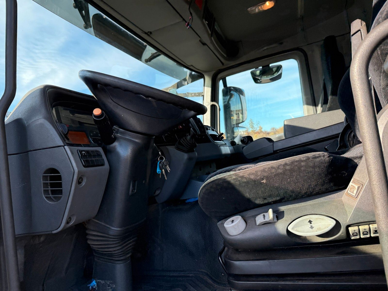 Cab chassis truck Mercedes-Benz Actros MP 3 2532 6x2 Euro 5: picture 20 Cab chassis truck Mercedes-Benz Actros MP 3 2532 6x2 Euro 5: picture 20