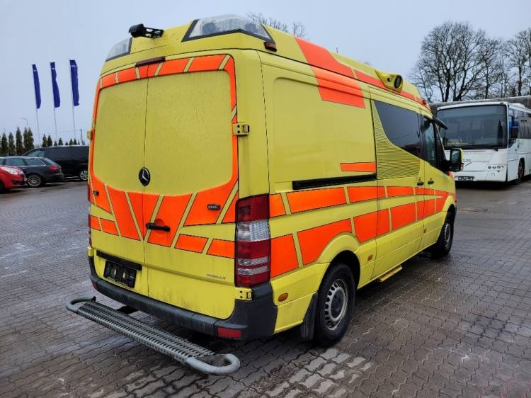MERCEDES – BENZ SPRINTER 2.2D AMBULANCE (PROFILE) KLIMA 11.2014 EURO 5  - Ambulance: picture 4 MERCEDES – BENZ SPRINTER 2.2D AMBULANCE (PROFILE) KLIMA 11.2014 EURO 5  - Ambulance: picture 4