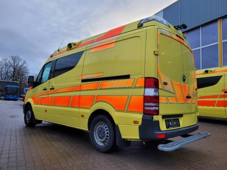 MERCEDES – BENZ SPRINTER 2.2D AMBULANCE (PROFILE) KLIMA 11.2014 EURO 5 - Ambulance: picture 3 MERCEDES – BENZ SPRINTER 2.2D AMBULANCE (PROFILE) KLIMA 11.2014 EURO 5 - Ambulance: picture 3