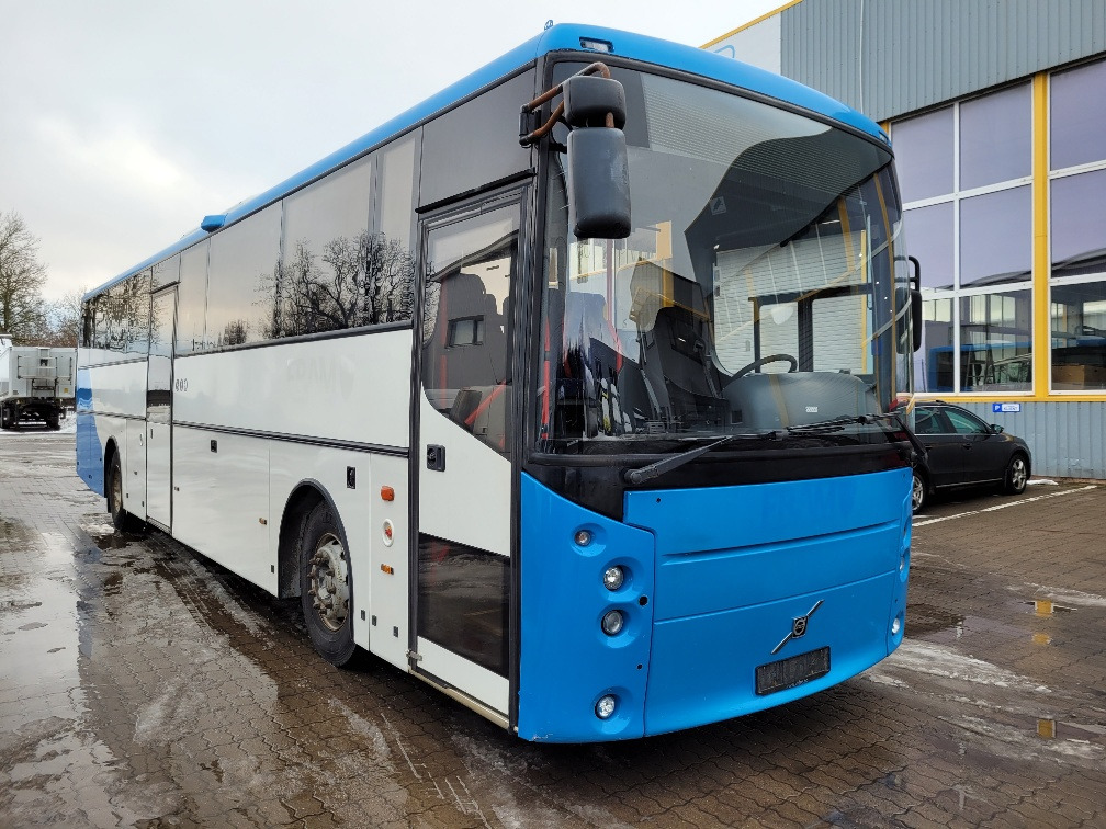 VOLVO B9R VEST HORISONT, KLIIMA, 7.2012, EURO 5, HANDICAP LIFT, 45 seats, 12,7m - Suburban bus: picture 1 VOLVO B9R VEST HORISONT, KLIIMA, 7.2012, EURO 5, HANDICAP LIFT, 45 seats, 12,7m - Suburban bus: picture 1