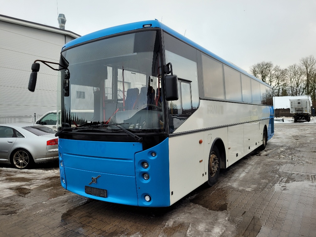 VOLVO B9R VEST HORISONT, KLIIMA, 7.2012, EURO 5, HANDICAP LIFT, 45 seats, 12,7m - Suburban bus: picture 2 VOLVO B9R VEST HORISONT, KLIIMA, 7.2012, EURO 5, HANDICAP LIFT, 45 seats, 12,7m - Suburban bus: picture 2