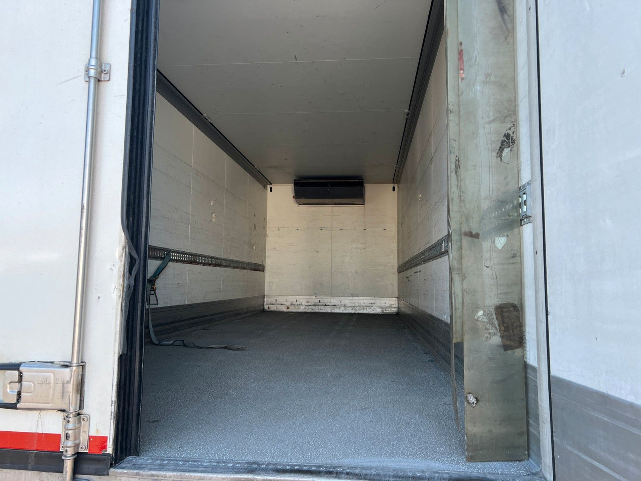 DAF CF 320 FA, Thermoking T1200 - Refrigerator truck: picture 5 DAF CF 320 FA, Thermoking T1200 - Refrigerator truck: picture 5