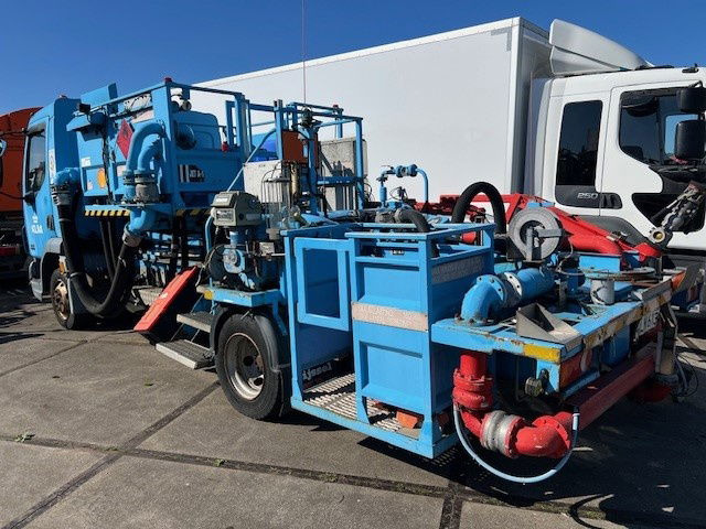 DAF LF 45 FA45.130 LF - Tank truck: picture 4 DAF LF 45 FA45.130 LF - Tank truck: picture 4