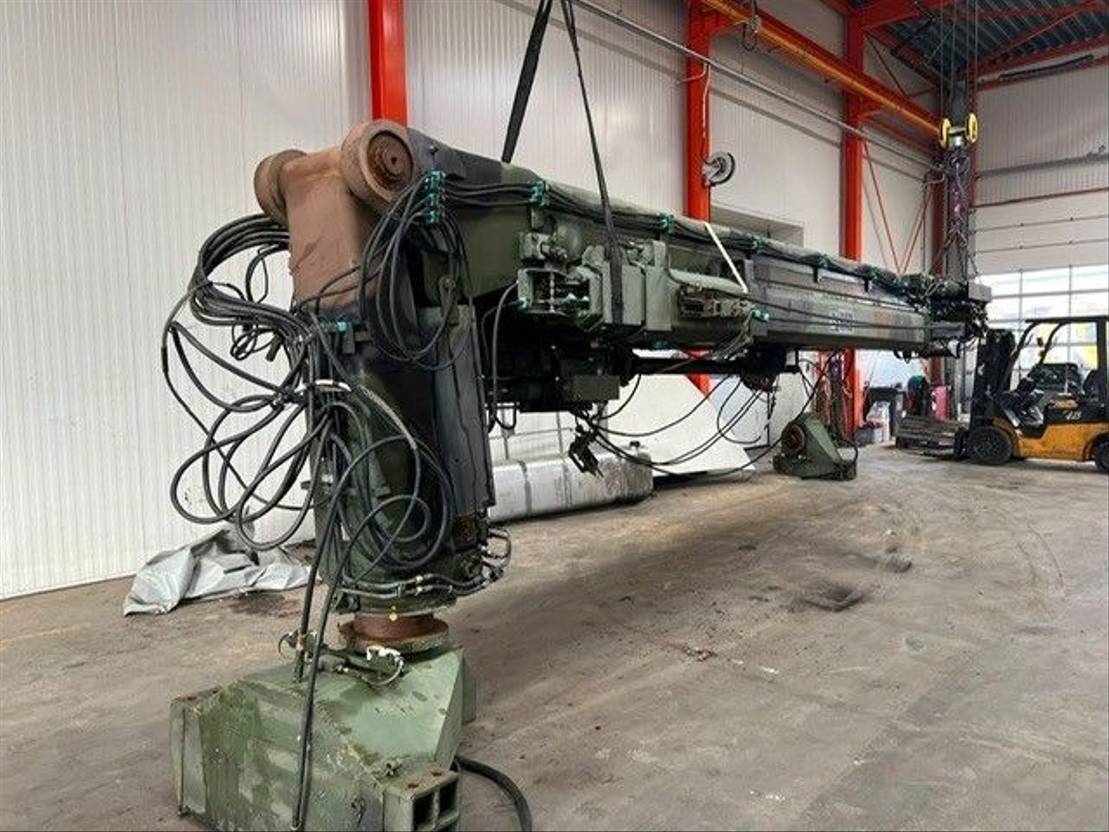 Hiab AS 2500 Uitschuif mast voor zend mast/antenne - Loader crane for Truck: picture 4 Hiab AS 2500 Uitschuif mast voor zend mast/antenne - Loader crane for Truck: picture 4