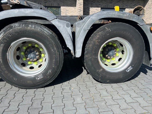 MAN TGA 26.360 .360 6X2 Hooksystem - Container transporter/ Swap body truck: picture 4 MAN TGA 26.360 .360 6X2 Hooksystem - Container transporter/ Swap body truck: picture 4