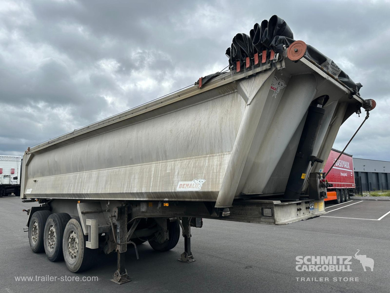 BENALU Tipper Alu-square sided body 24m³ - Tipper semi-trailer: picture 1 BENALU Tipper Alu-square sided body 24m³ - Tipper semi-trailer: picture 1