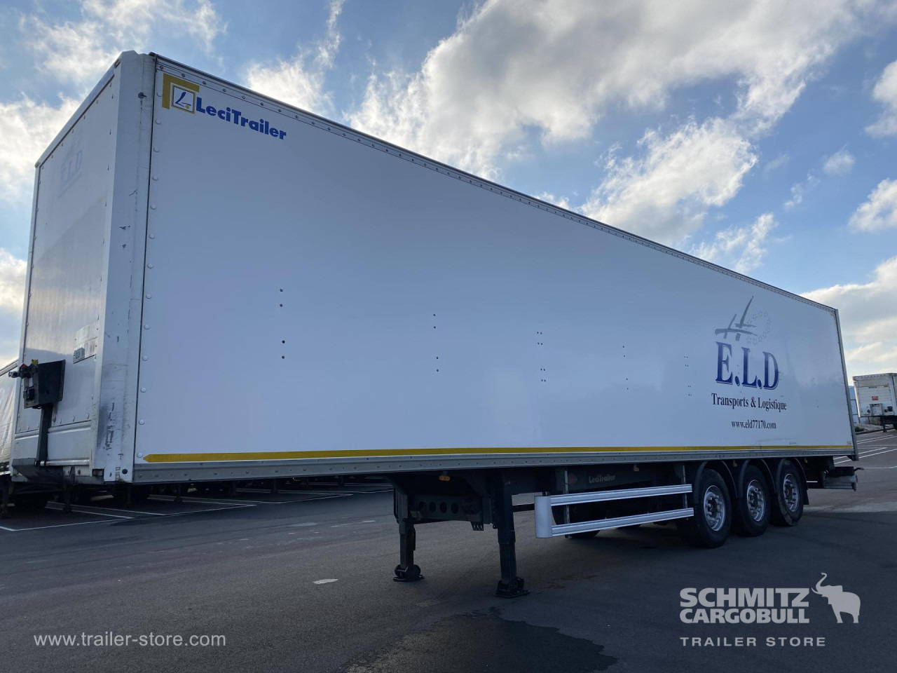 LECI TRAILER Dryfreight Standard Roller shutter door - Closed box semi-trailer: picture 4 LECI TRAILER Dryfreight Standard Roller shutter door - Closed box semi-trailer: picture 4