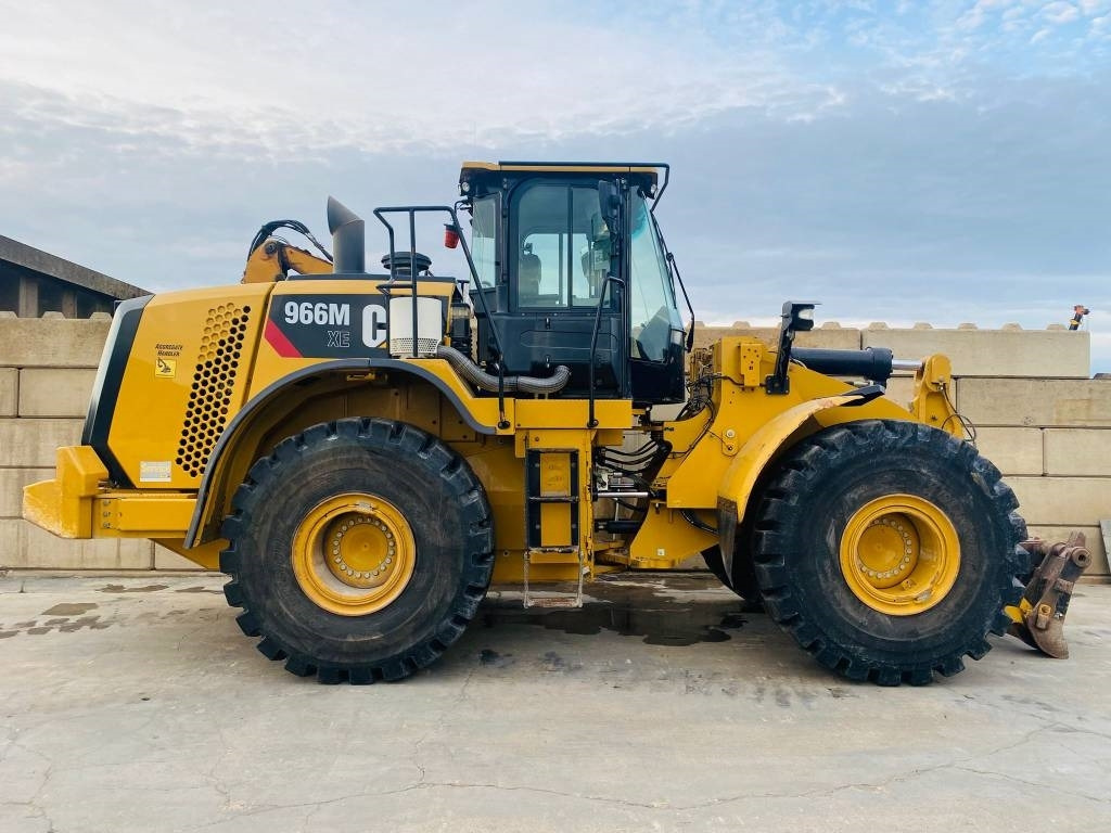 CAT 966 M - Wheel loader: picture 2 CAT 966 M - Wheel loader: picture 2
