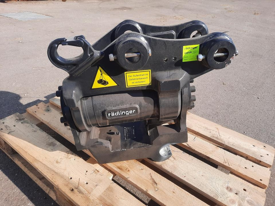 Rädlinger Tilt 4 -8 to Powertilt Minibagger MS 03 Sonderpreis Cat - Tiltrotator for Mini excavator: picture 1 Rädlinger Tilt 4 -8 to Powertilt Minibagger MS 03 Sonderpreis Cat - Tiltrotator for Mini excavator: picture 1