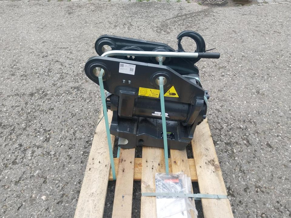 Rädlinger Tilt 8-12 t Powertilt Minibagger MS 08 Zeppelin Neuson - Tiltrotator for Mini excavator: picture 1 Rädlinger Tilt 8-12 t Powertilt Minibagger MS 08 Zeppelin Neuson - Tiltrotator for Mini excavator: picture 1