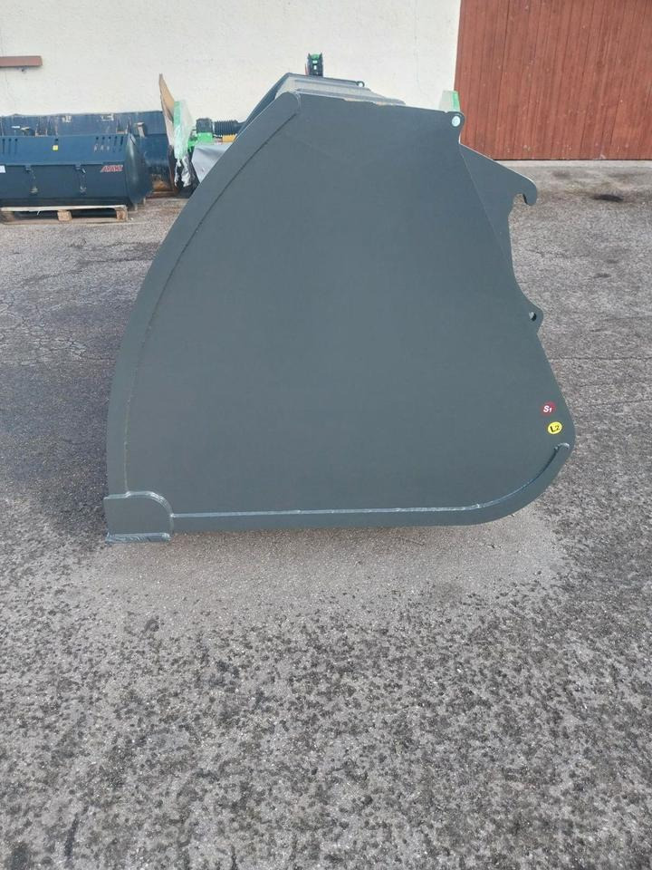 Schaufel XXL Volumen Schlepper Radlader Teleskoplader Fendt Cat - Loader bucket: picture 5 Schaufel XXL Volumen Schlepper Radlader Teleskoplader Fendt Cat - Loader bucket: picture 5