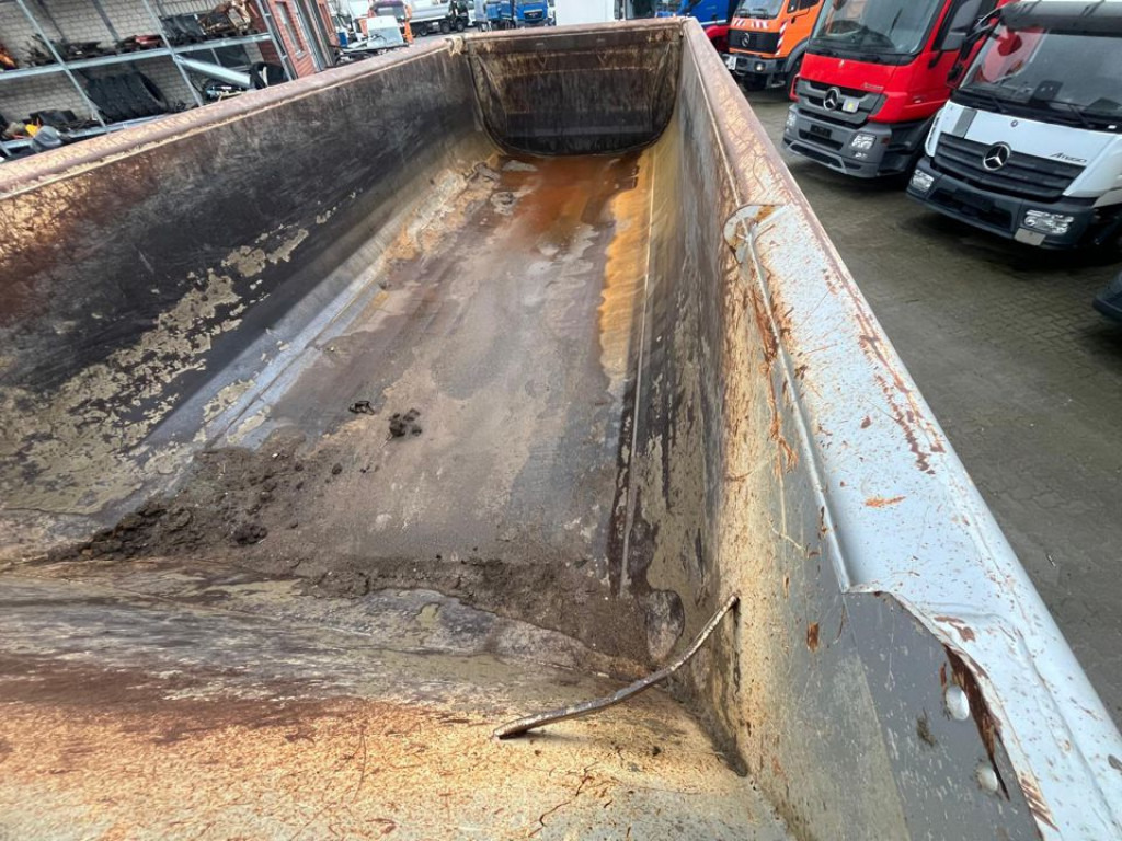 IVECO-MAGIRUS TRACKER AD450TW 4 Achs Muldenkipper Meiller - Dumper: picture 3 IVECO-MAGIRUS TRACKER AD450TW 4 Achs Muldenkipper Meiller - Dumper: picture 3