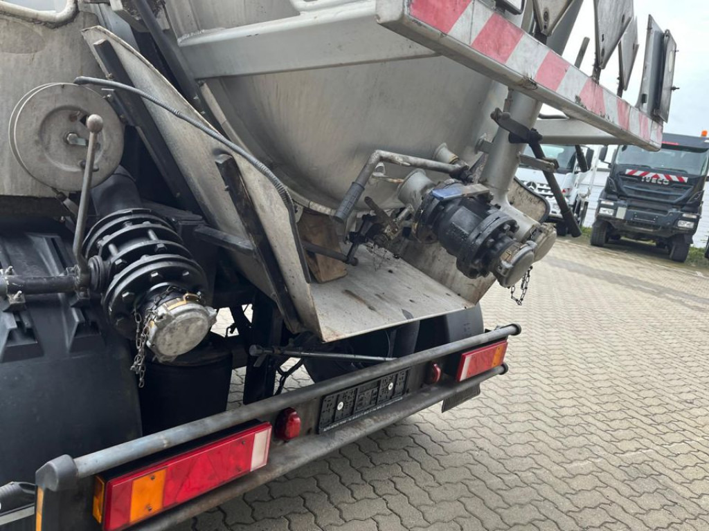 KRONE BDF-Anhänger AZW 18 Tankanhänger Bj-2011 Saug+Druck - Tank trailer: picture 2 KRONE BDF-Anhänger AZW 18 Tankanhänger Bj-2011 Saug+Druck - Tank trailer: picture 2