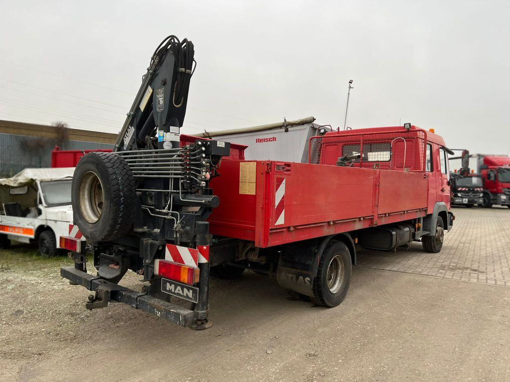 MAN LE 12.225 LC Pritsche Heckkran 6 Zylinder Doka T - Crane truck, Dropside/ Flatbed truck: picture 3 MAN LE 12.225 LC Pritsche Heckkran 6 Zylinder Doka T - Crane truck, Dropside/ Flatbed truck: picture 3