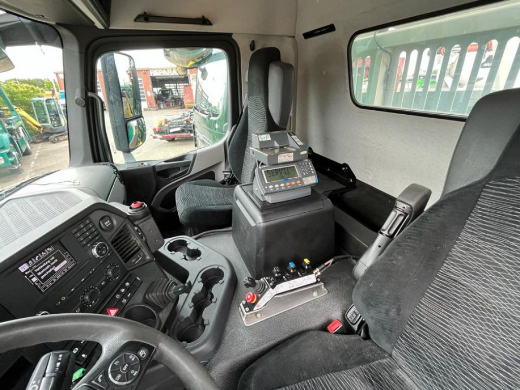 MERCEDES-BENZ Antos 2540 L 6x2 Absetzkipper Vorlauf Lenk - Skip loader truck: picture 4 MERCEDES-BENZ Antos 2540 L 6x2 Absetzkipper Vorlauf Lenk - Skip loader truck: picture 4