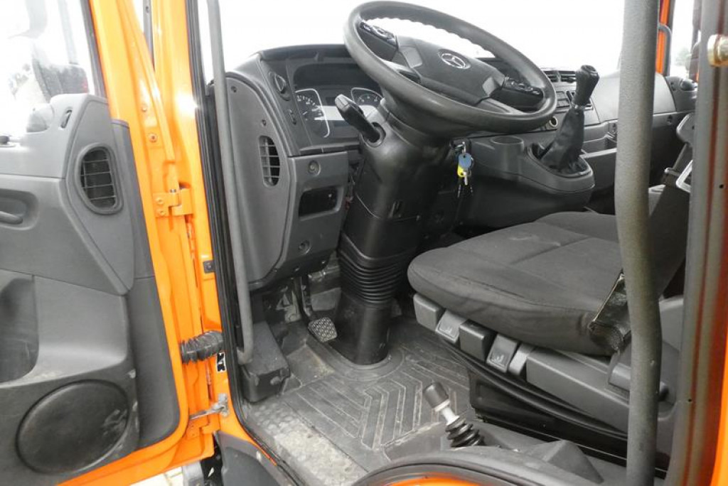 MERCEDES-BENZ Atego 818 K 2-Achs Kipper Schalter - Tipper van: picture 3 MERCEDES-BENZ Atego 818 K 2-Achs Kipper Schalter - Tipper van: picture 3