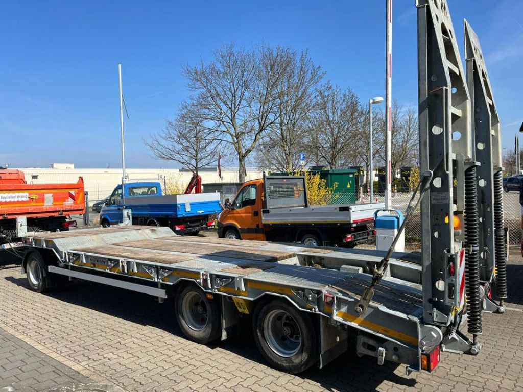 Müller-Mitteltal Tiefladeanhänger T 3 Profi 30,0 Tiefladeranhänge - Low loader trailer: picture 2 Müller-Mitteltal Tiefladeanhänger T 3 Profi 30,0 Tiefladeranhänge - Low loader trailer: picture 2