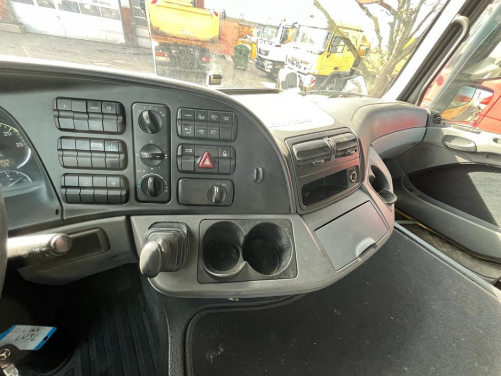 Tractor unit MERCEDES-BENZ Actros 1841 LS SZM: picture 8 Tractor unit MERCEDES-BENZ Actros 1841 LS SZM: picture 8