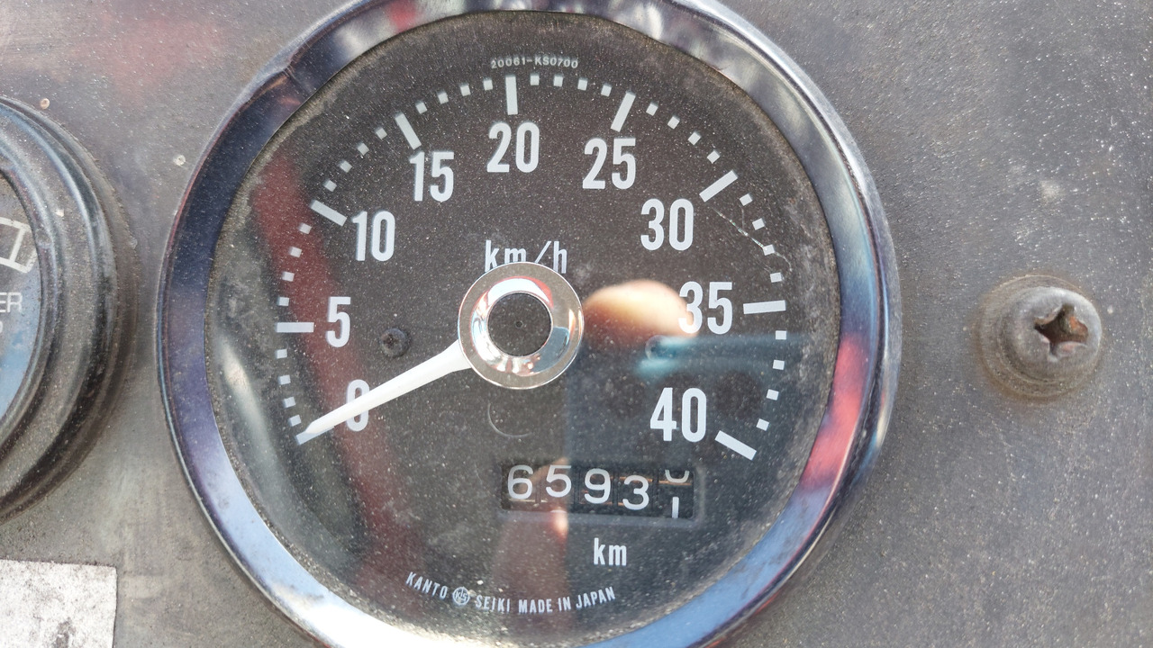 FV-02 Tractor Nissan - Baggage tractor: picture 3 FV-02 Tractor Nissan - Baggage tractor: picture 3