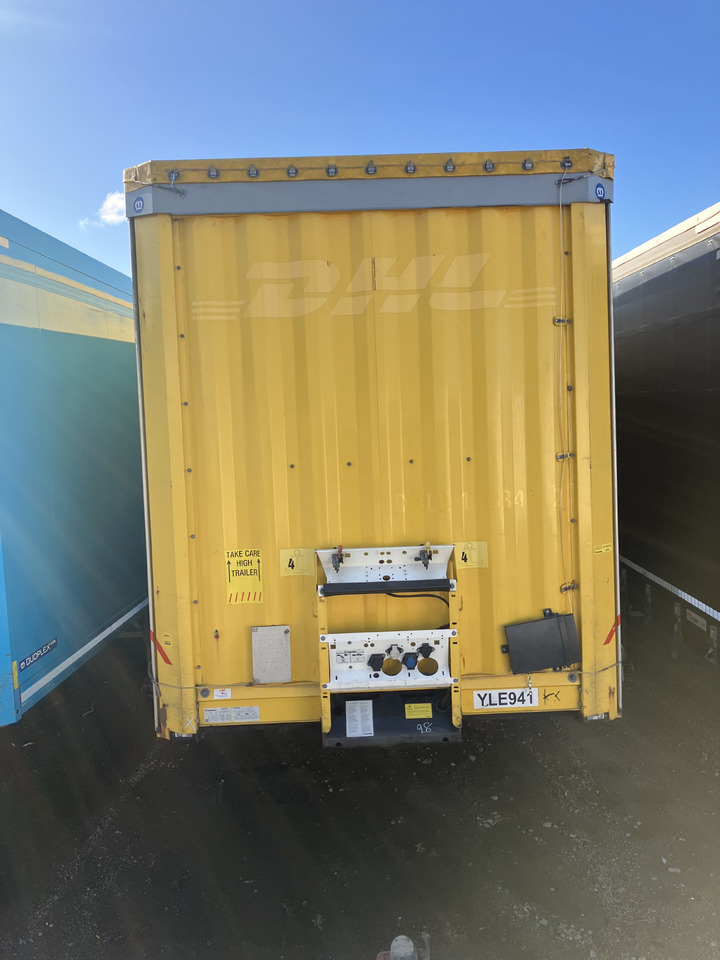 Curtainsider semi-trailer KRONE MEGA CURTAIN - LIFTING ROOF - HUCKEPACK: picture 6 Curtainsider semi-trailer KRONE MEGA CURTAIN - LIFTING ROOF - HUCKEPACK: picture 6