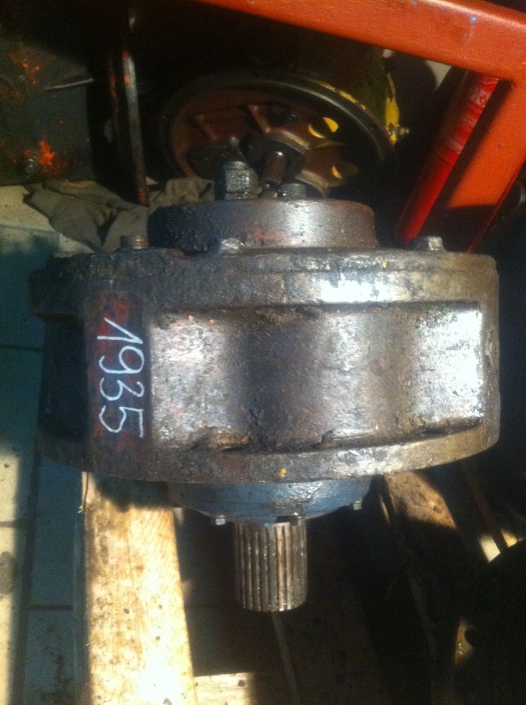 POCLAIN 01137.05 125 - Hydraulic motor for Construction machinery: picture 1 POCLAIN 01137.05 125 - Hydraulic motor for Construction machinery: picture 1