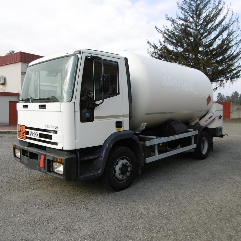 IVECO 130.24 LPG GAS Tank - Tank truck: picture 2 IVECO 130.24 LPG GAS Tank - Tank truck: picture 2