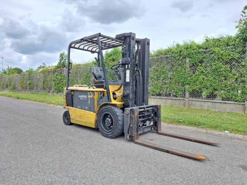 Caterpillar EP30K - Electric forklift: picture 2 Caterpillar EP30K - Electric forklift: picture 2