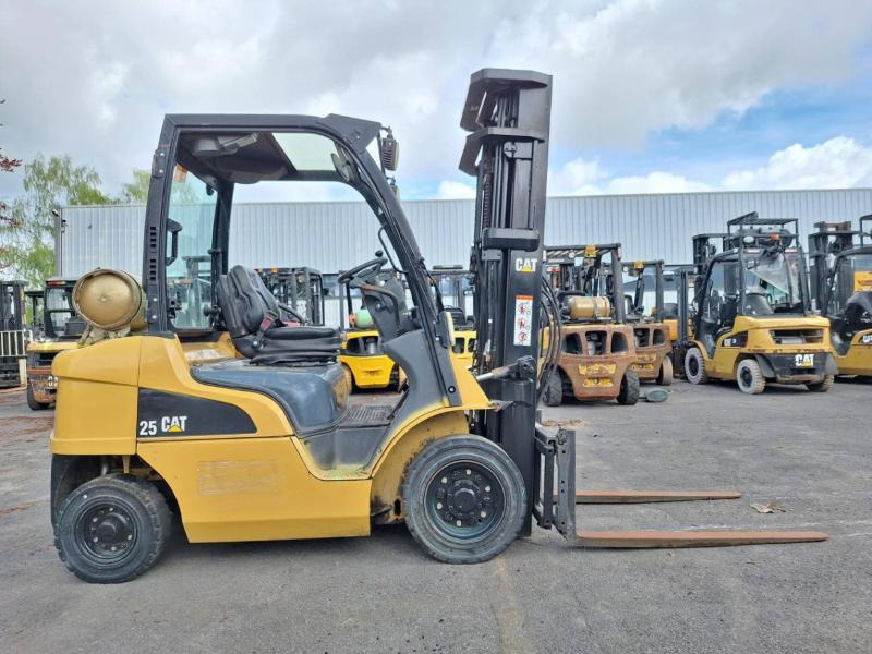 LPG forklift Caterpillar GP25N: picture 6