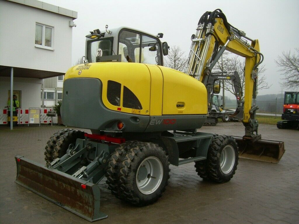 Wacker EW 100, Bj 20, 1750 BH, VA, Powertilt HS08, GL - Wheel excavator: picture 3 Wacker EW 100, Bj 20, 1750 BH, VA, Powertilt HS08, GL - Wheel excavator: picture 3