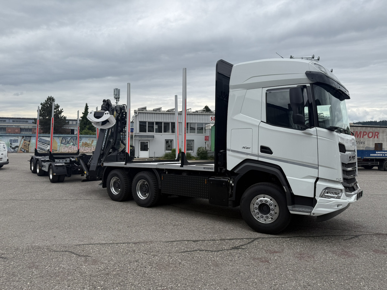 DAF XF FAT XF 530 - Log truck, Crane truck: picture 1 DAF XF FAT XF 530 - Log truck, Crane truck: picture 1