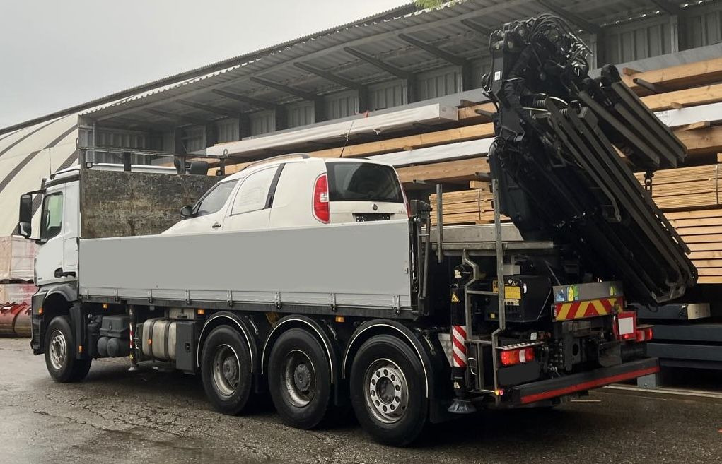 MERCEDES-BENZ Hiab Palfinger Fassi F275-5 JIB-3 - Dropside/ Flatbed truck: picture 2 MERCEDES-BENZ Hiab Palfinger Fassi F275-5 JIB-3 - Dropside/ Flatbed truck: picture 2