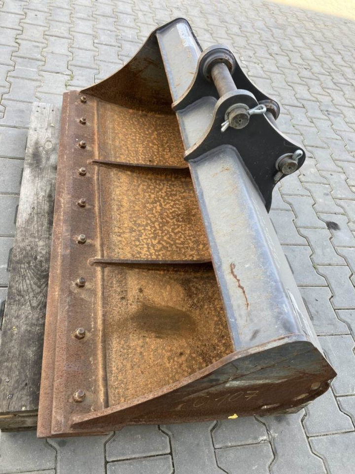 Volvo Böschungslöffel starr - Backhoe loader: picture 3 Volvo Böschungslöffel starr - Backhoe loader: picture 3