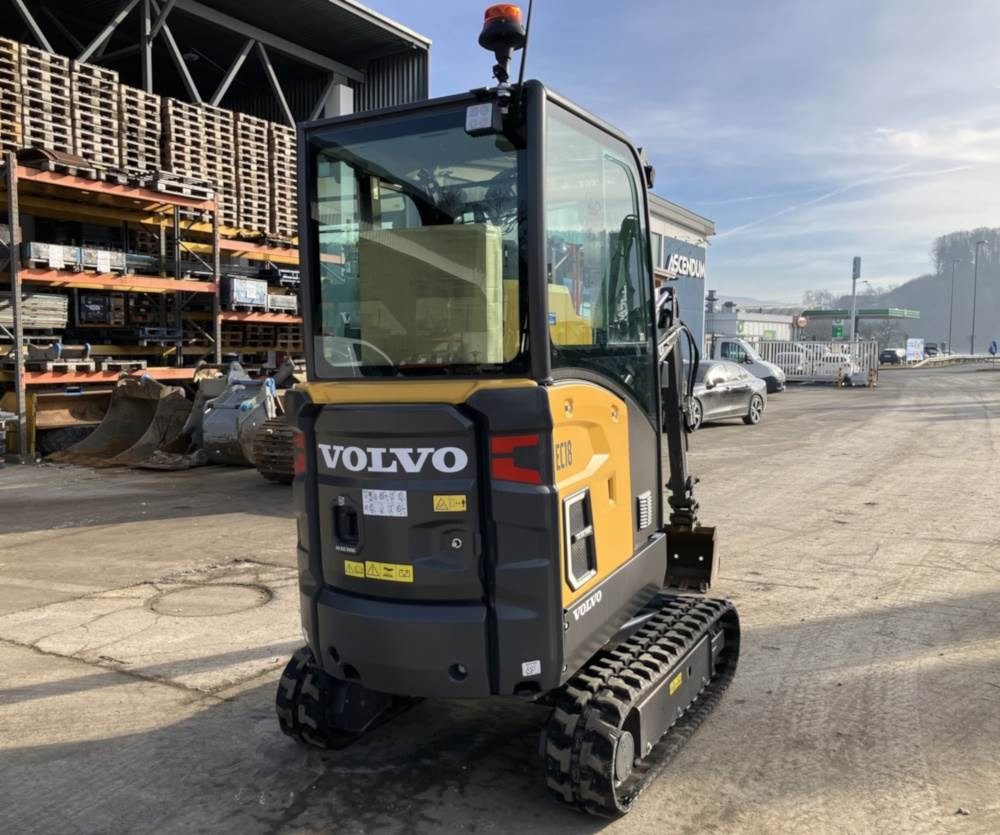 Volvo JEC18E Electric - Mini excavator: picture 2 Volvo JEC18E Electric - Mini excavator: picture 2