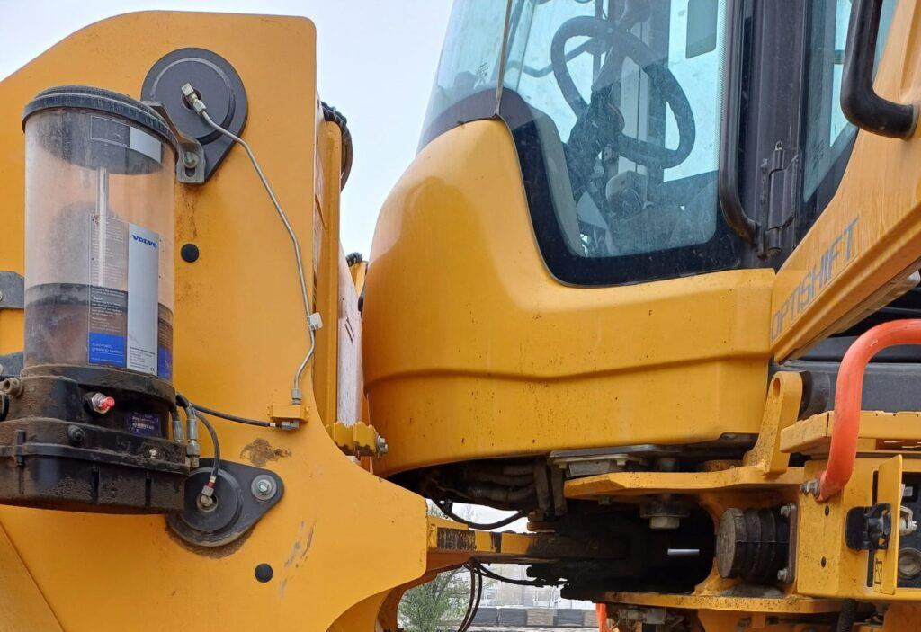 Wheel loader Volvo L180H: picture 6