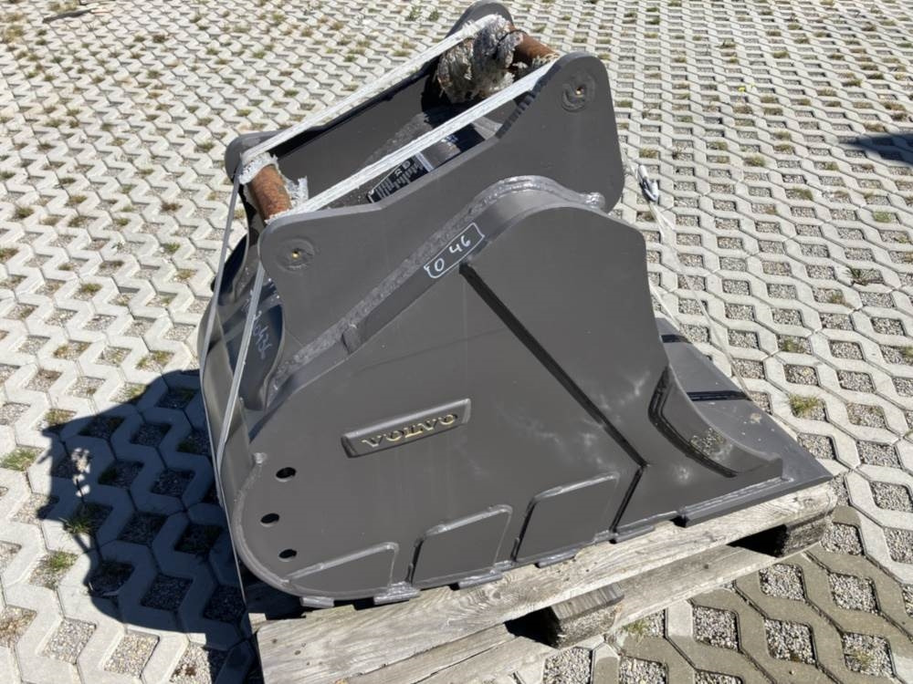 Volvo Tieflöffel mit Messer S50 - Backhoe loader: picture 2 Volvo Tieflöffel mit Messer S50 - Backhoe loader: picture 2