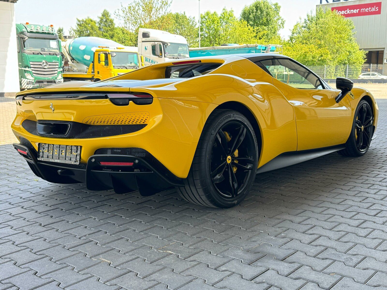 Ferrari 296 GTB Coupe - Car: picture 2 Ferrari 296 GTB Coupe - Car: picture 2