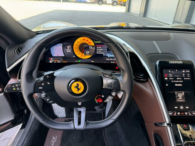 Coupe Ferrari Roma Coupe Schwarz: picture 14
