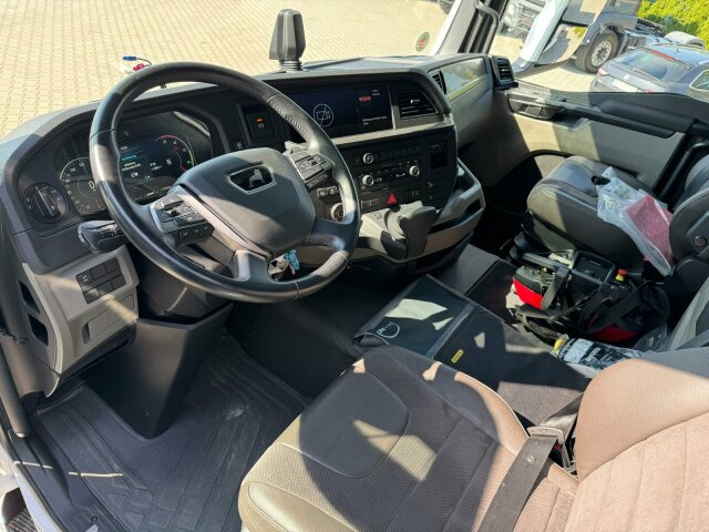 MAN 35.510 8x4H-6 BL Pritsche mit Kran Palfinger - Dropside/ Flatbed truck, Crane truck: picture 3 MAN 35.510 8x4H-6 BL Pritsche mit Kran Palfinger - Dropside/ Flatbed truck, Crane truck: picture 3