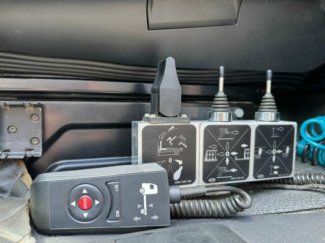 Leasing of Mercedes-Benz ACTROS 2658 6x2 Abrollkipper MEILLER RK 26.67K Mercedes-Benz ACTROS 2658 6x2 Abrollkipper MEILLER RK 26.67K: picture 7 Leasing of Mercedes-Benz ACTROS 2658 6x2 Abrollkipper MEILLER RK 26.67K Mercedes-Benz ACTROS 2658 6x2 Abrollkipper MEILLER RK 26.67K: picture 7