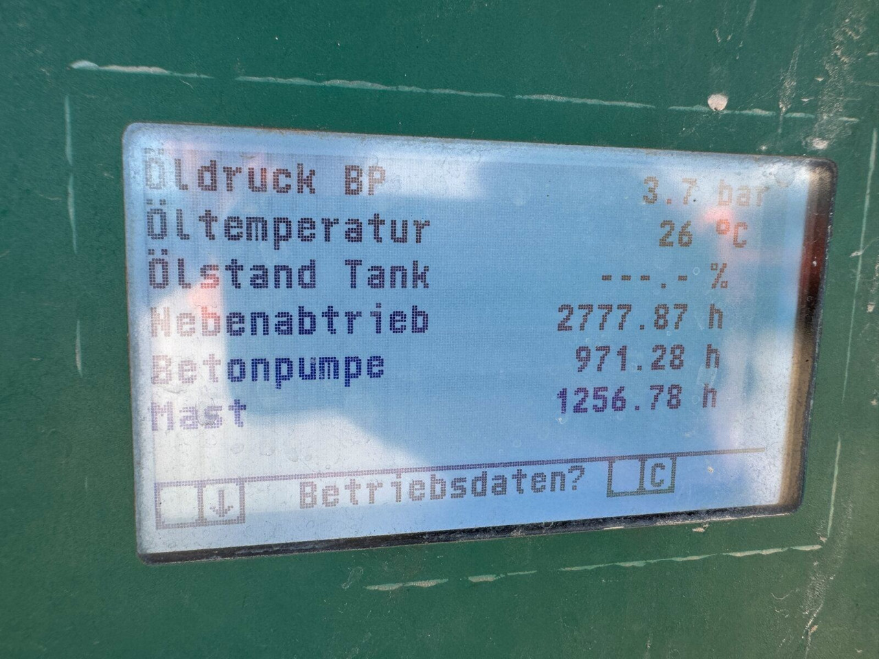 Concrete pump truck Mercedes-Benz AROCS 2646 6x4 Euro 6 Betonpumpe Schwing S 38 SX: picture 26