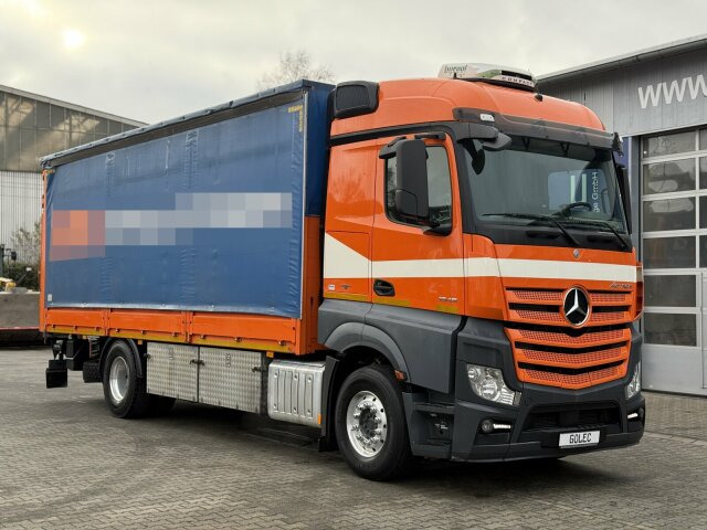 Mercedes-Benz Actros 4x2 Pritsche Plane Laderampe + Anhänger - Curtainsider truck: picture 1 Mercedes-Benz Actros 4x2 Pritsche Plane Laderampe + Anhänger - Curtainsider truck: picture 1