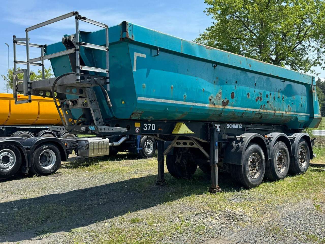 Schmitz Cargobull SKI 24 SL7.2 Kippauflieger 3 Achse - Tipper semi-trailer: picture 1 Schmitz Cargobull SKI 24 SL7.2 Kippauflieger 3 Achse - Tipper semi-trailer: picture 1