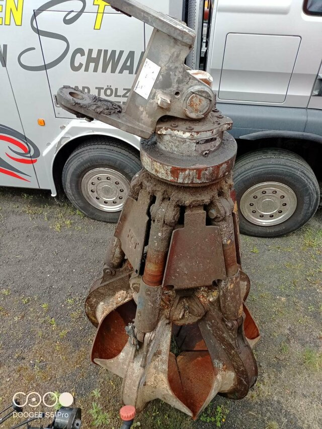 Sennebogen 818-E Umschlagbagger - 83 Ton - mit Greifer - Wheel excavator: picture 5 Sennebogen 818-E Umschlagbagger - 83 Ton - mit Greifer - Wheel excavator: picture 5